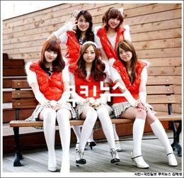 kara资料图片,时尚魅力，光影交织的视觉盛宴